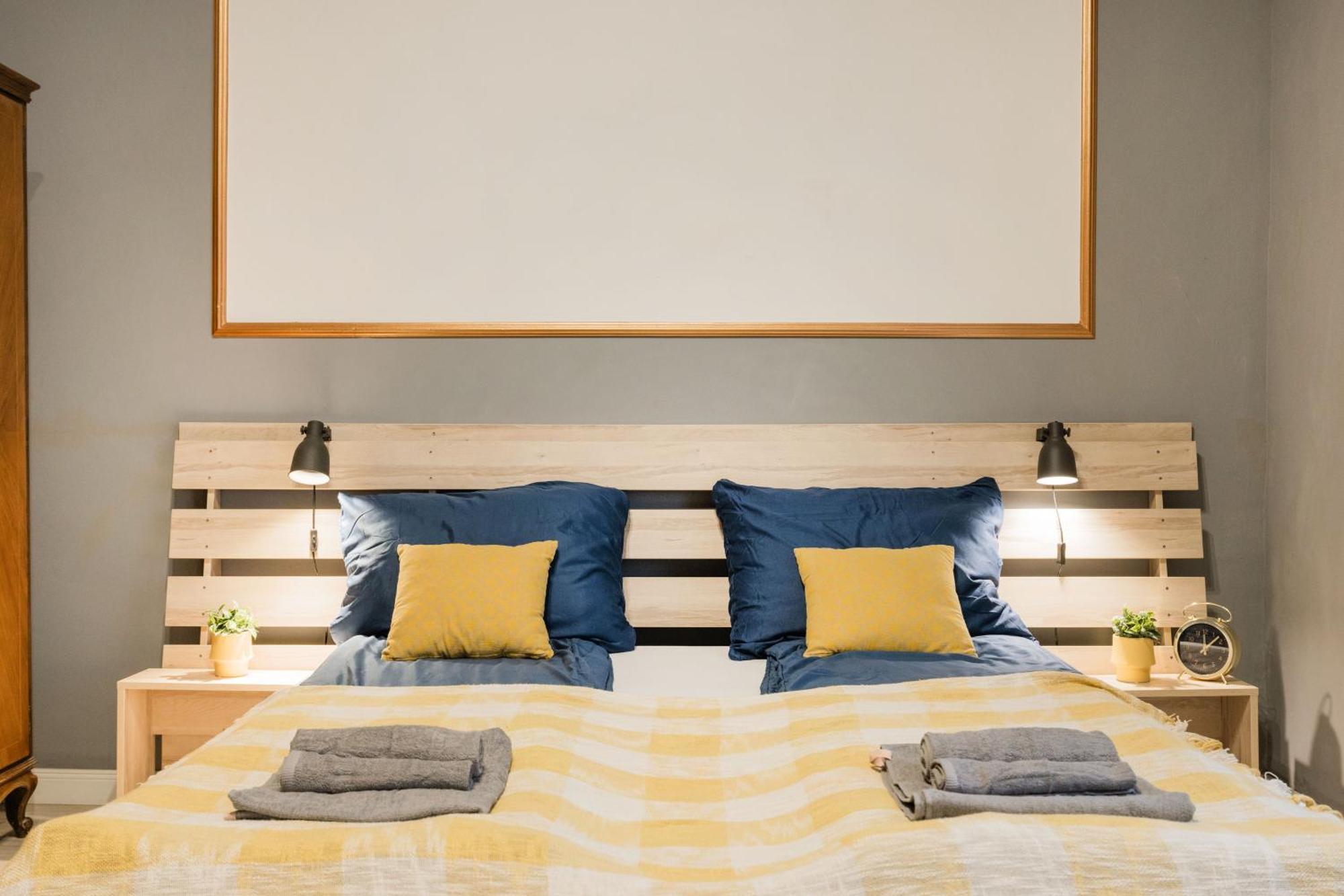 Urban Tranquillity By The Main Shopping Street Apartamento Budapeste Exterior foto